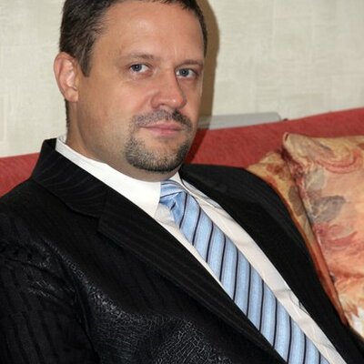 Декан Вячеслав Станиславович