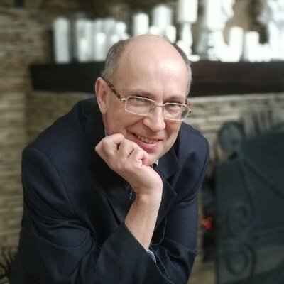 Исхаков Эдуард Робертович